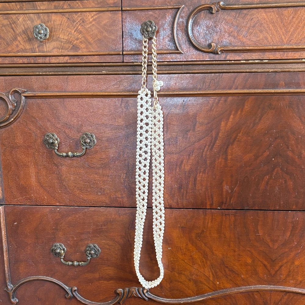 Vintage 1970's Elegant White Decorative Bead Belt! 38" long.